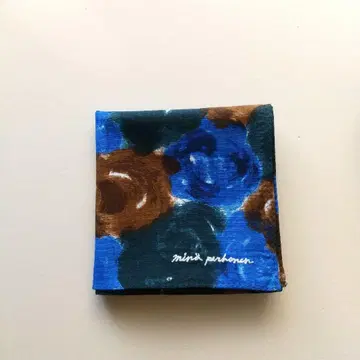 [ 새상품급 ] 미나 페르호넨 glass flower 손수건