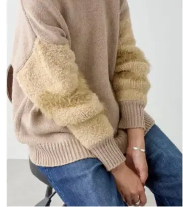 비어즐리 베이지 소매 이소재 믹스 니트