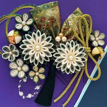 츠마미자이쿠 머리 장식 성인식 졸업식 C34