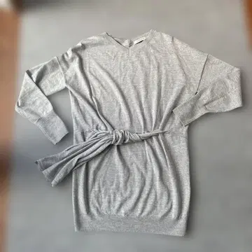 모라비토 프리미어 그레이 V넥 스웨터 허리 리본