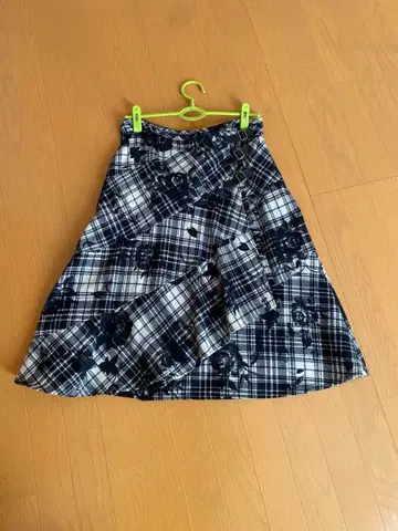 잉게보그 스커트