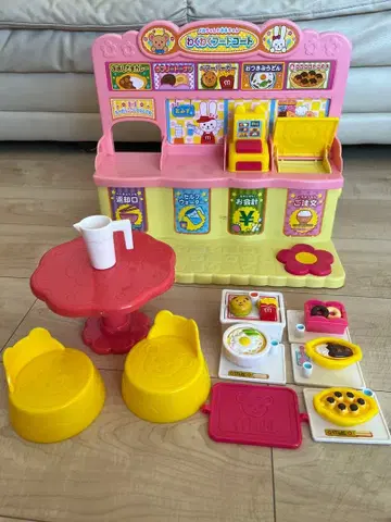 멜짱과 유리(네네)의 신나는 푸드코트