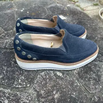 ZARA 슬립온 플랫폼 스웨이드 네이비 로퍼 37