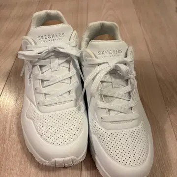 SKECHERS 스케쳐스 UNO -STAND ON AIR 스니커즈