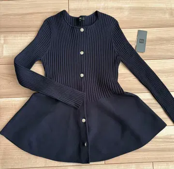 PLST 홀가먼트 페플럼 가디건 네이비