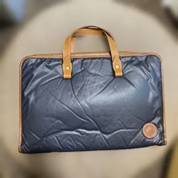 헌팅월드 네이비 비즈니스 백