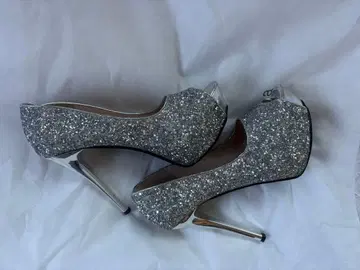 실버 글리터 하이힐