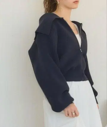 titivate 네이비 집업 크롭 니트 가디건