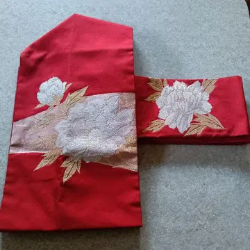 빨간색 꽃무늬 자수 반폭 오비 금실