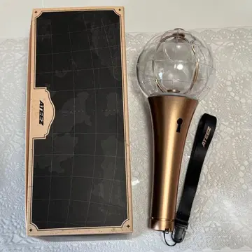 ATEEZ 공식 응원봉 ver 2 라이티니 산 응원봉 커버 포함