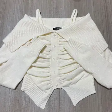 EMODA 오프숄더 니트