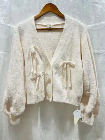 젤라또피케 화이트색 가디건