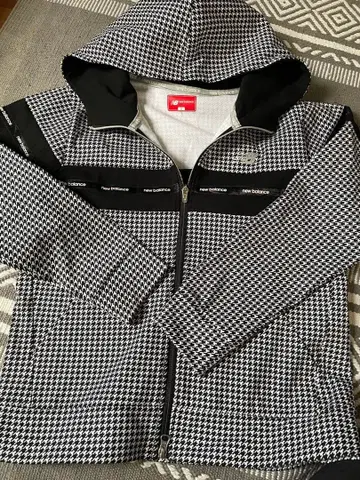 new balance 골프 여성용 자켓 사이즈 2