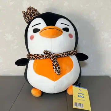 준호 2PMZOOPM Emperor PenPen 봉제 인형