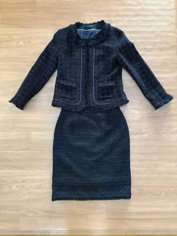 LAUTREAMONT 블랙 스커트 수트 사이즈 40