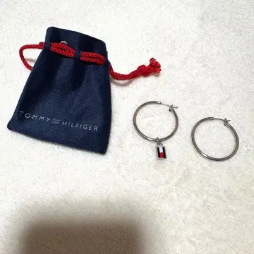 y120704 TOMMY HILFIGER 귀걸이 귀찌 실버 로고