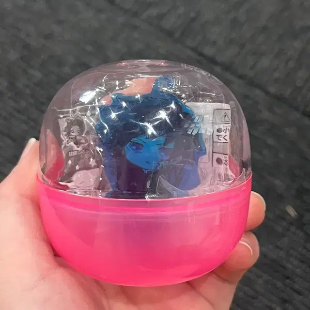 귀칼 토미오카 기유 아크릴 가챠 스탠드 판매합니다!!