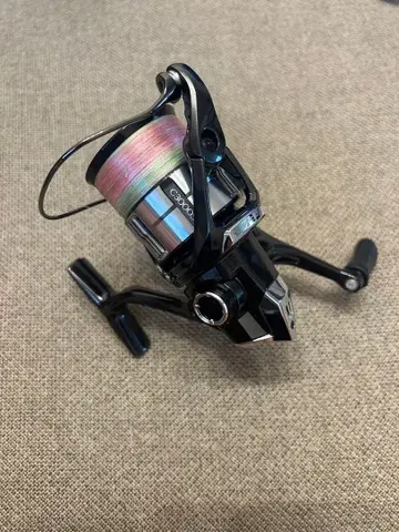 시마노 23 뱅퀴시 C3000SDH