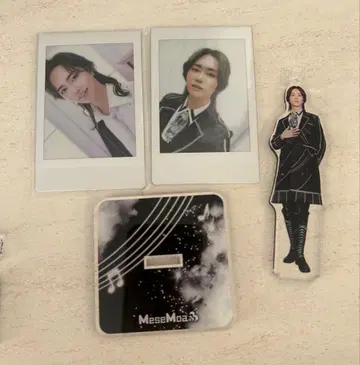 MeseMoa. 니반센지 아크릴 스탠드 폴라로이드