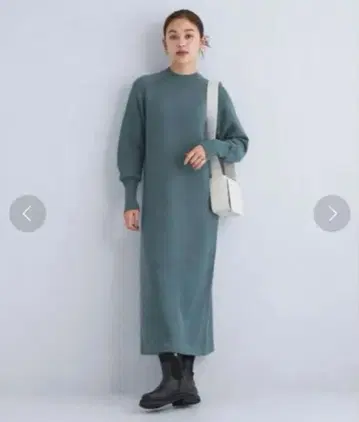 그린 레이블 릴랙싱 니트라이크 립 롱 원피스