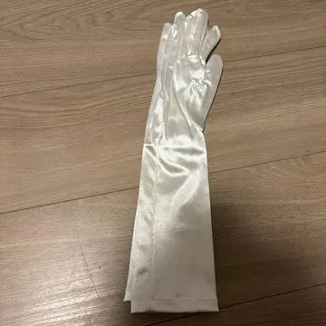 더 트리트 드레싱 새틴 그로브