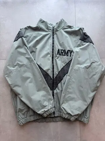 [ 새상품급 ] US ARMY 트레이닝 자켓 IPFU