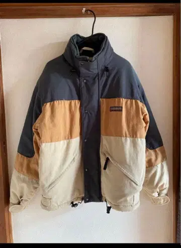 NAPAPIJRI 컬러 블록 다운 자켓