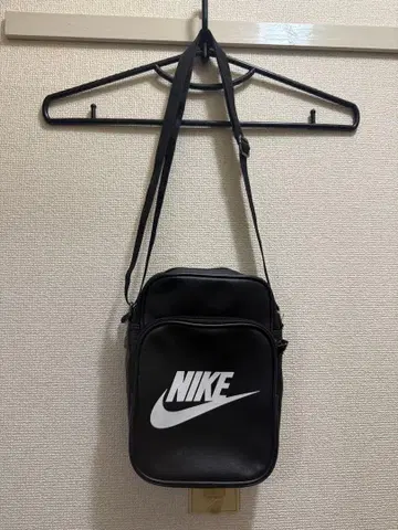 나이키 숄더백 블랙