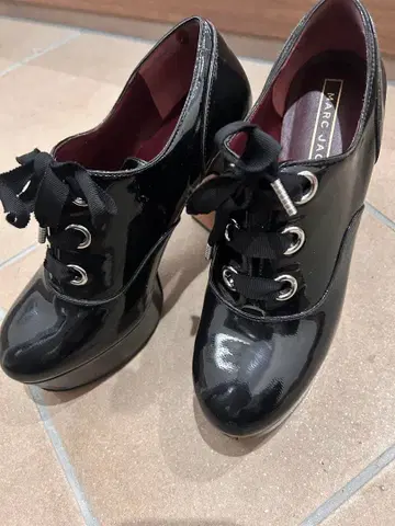 MARC JACOBS 소가죽 숏부츠 블랙 37