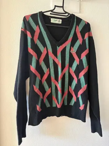 LACOSTE V넥 스웨터 L 사이즈