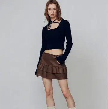 EMODA 레이어 컴팩트 초커 니트