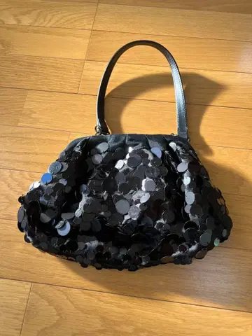 Boden 블랙 비즈 장식 파티 백