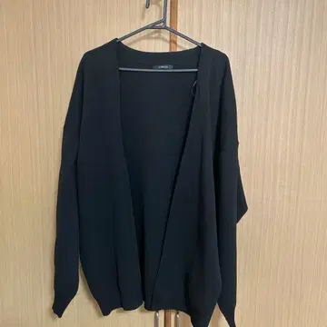 블랙 가디건 드롭 숄더