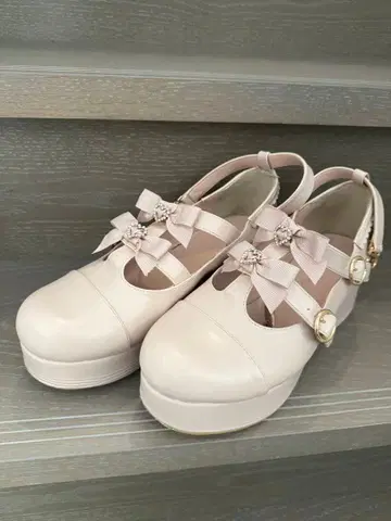 리즈리사 리본 포함 핑크색 펌프스