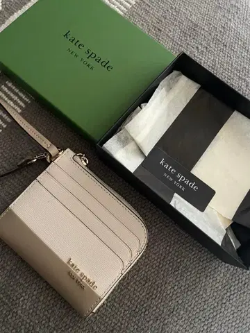 메루카리 축제 한정 가격 kate spade 베이지 카드 케이스