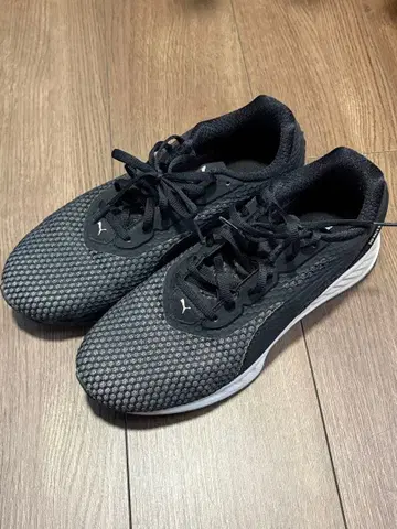 Puma IGNITE 블랙 스니커즈