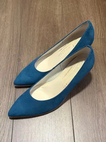 파랑 스웨이드 4cm 힐 펌프스 일본제