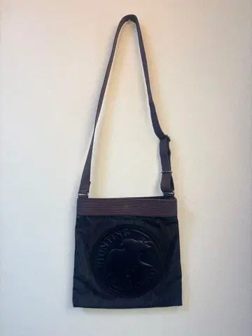 HUNTING WORLD 숄더백 다크 데님