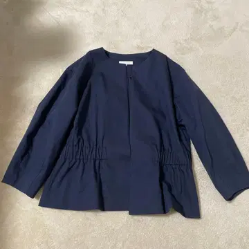 네이비 노카라 자켓 허리 개더