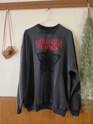 미착용 새상품 PGS 기묘한 이야기 맨투맨 남성용 L