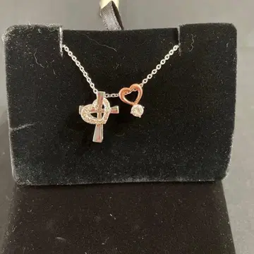 크로스와 하트의 침대 2개 세트 목걸이 실버 925 기재 있음