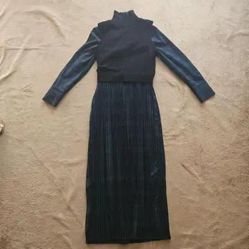 JENNE 긴팔 터틀넥 원피스