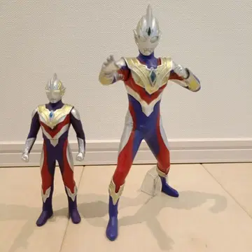 울트라맨 트리거 피규어 세트