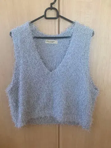 라메 믹스 페더 니트 베스트 라이트 그레이 V넥