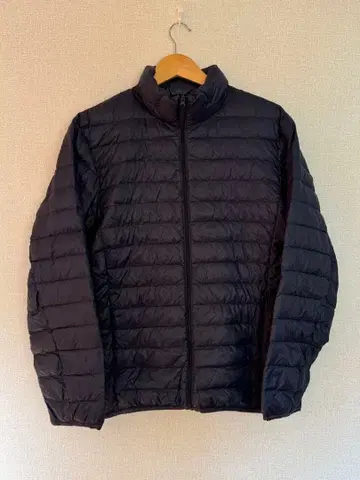 유니클로 남성용 울트라 라이트 다운 네이비 M 다운 자켓