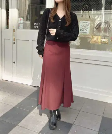 미사용 새상품 INGNI Back 레이스UP 머메이드 SK L 사이즈