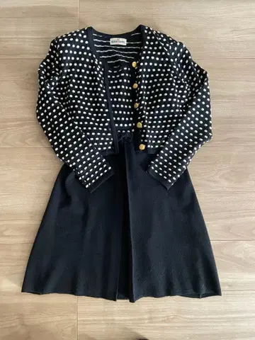 도트 무늬 니트 가디건 포함 원피스