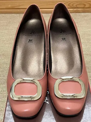 [컨디션 최상] success walk 핑크 펌프스 23.0cm