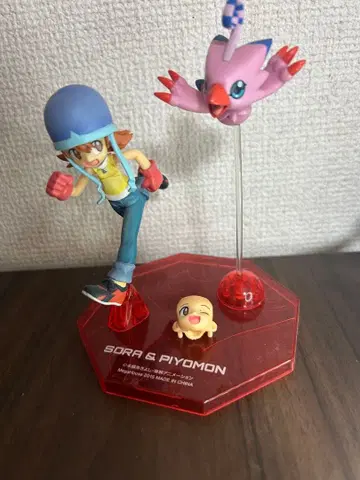 소라 & 피요몬 액션 피규어