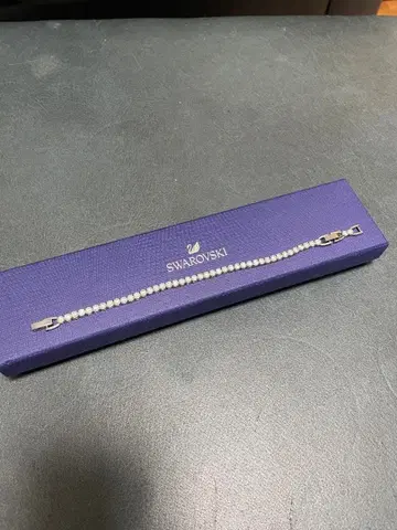 Swarovski 큐빅 팔찌